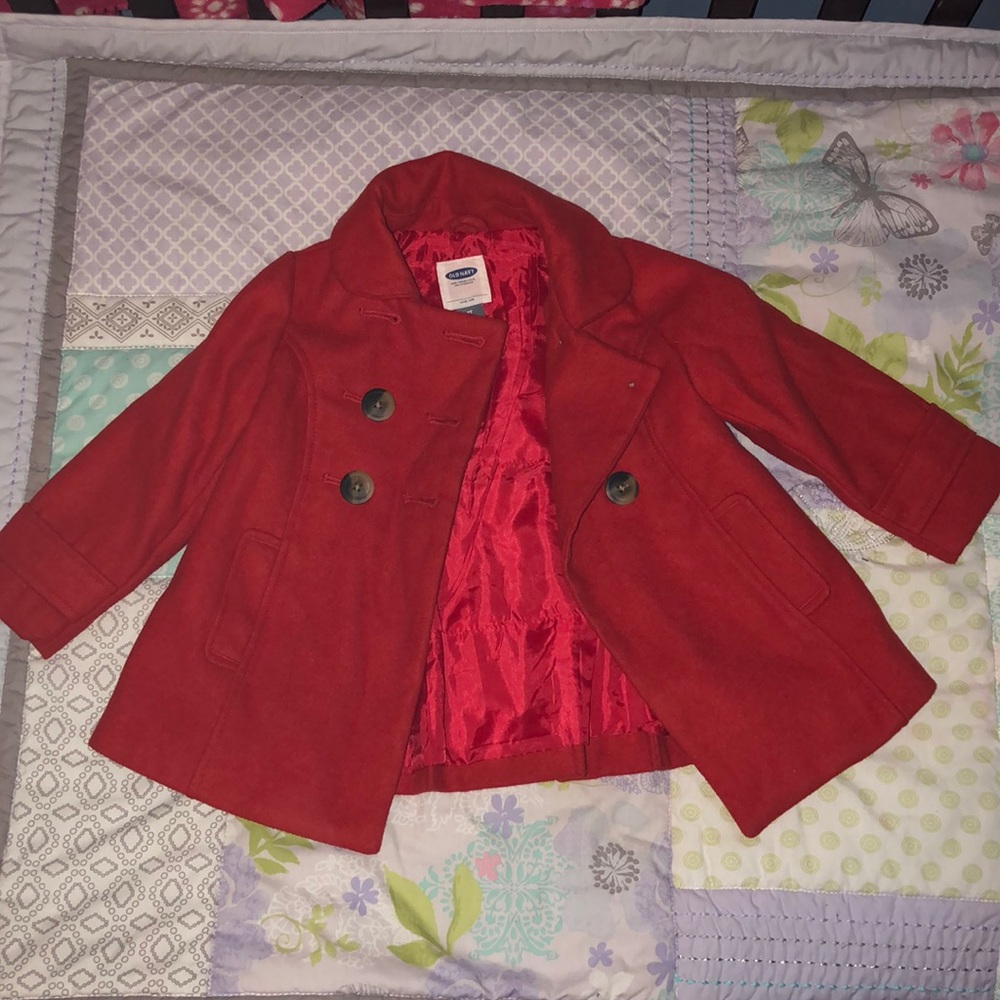 Red pea coat 2t/2a old navy coat barely worn